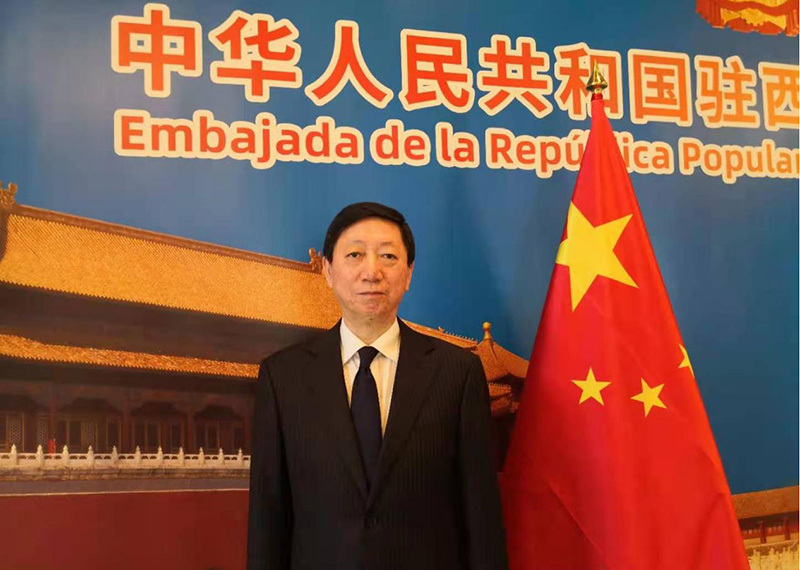 这几年深刻感受到了西班牙民众对中国的友好感情和对中国文化的热爱